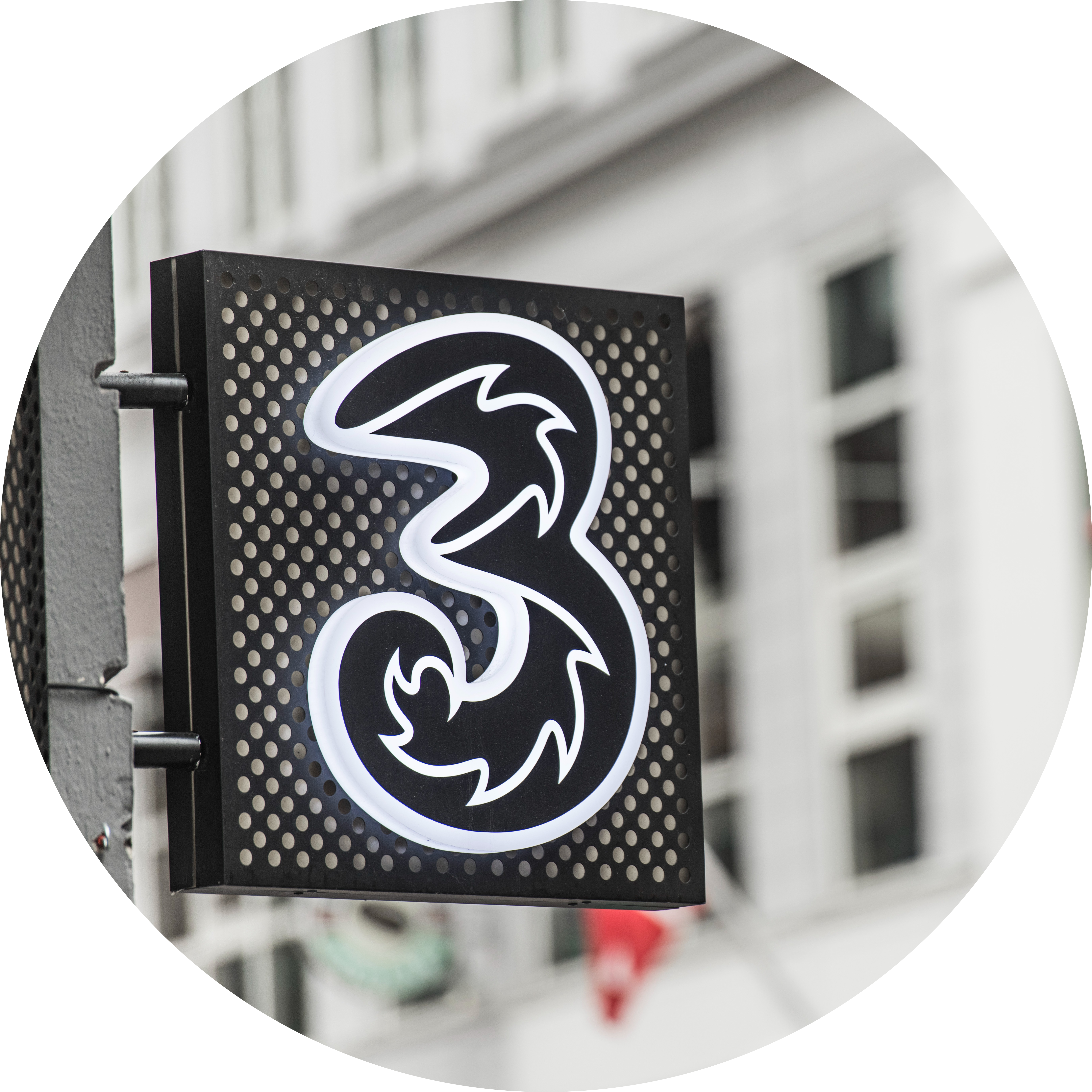 3-logo på en 3-butik