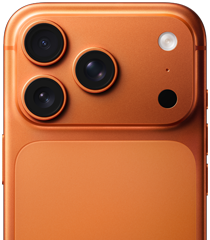 Orange smartphone med tre kameralinser i sort, placeret i øverste venstre hjørne af telefonens bagside.