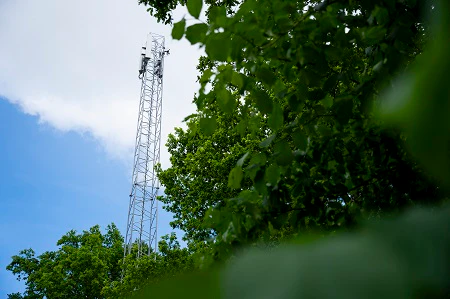 Mast 5G blå himmel